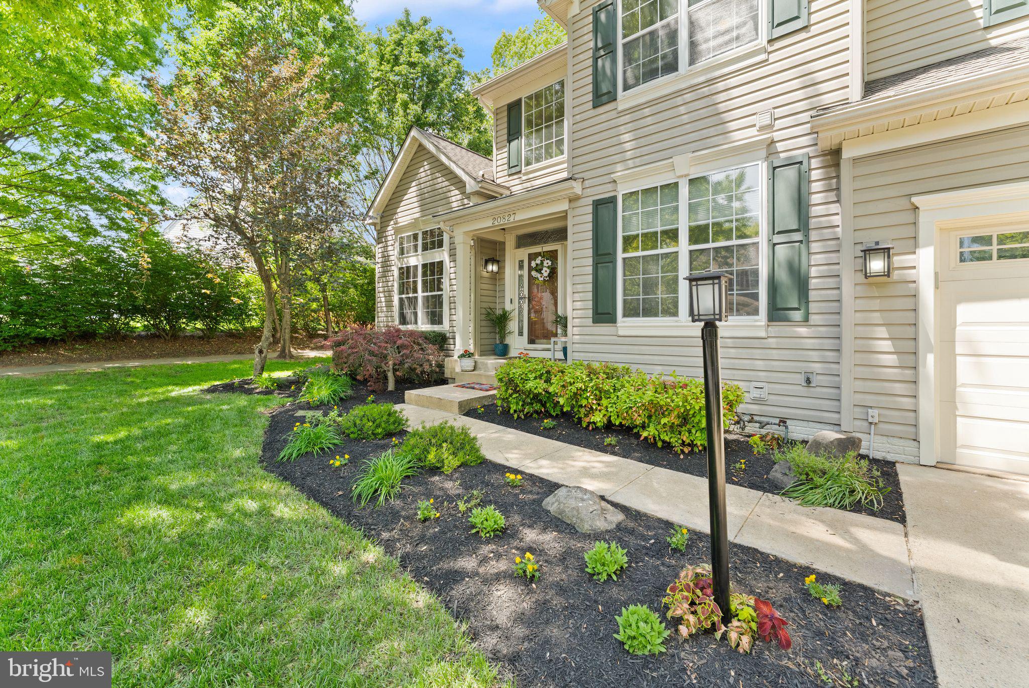 ASHBURN VILLAGE - Residential