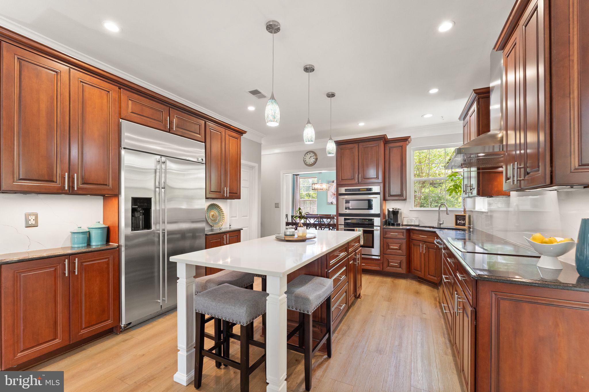 ASHBURN VILLAGE - Residential