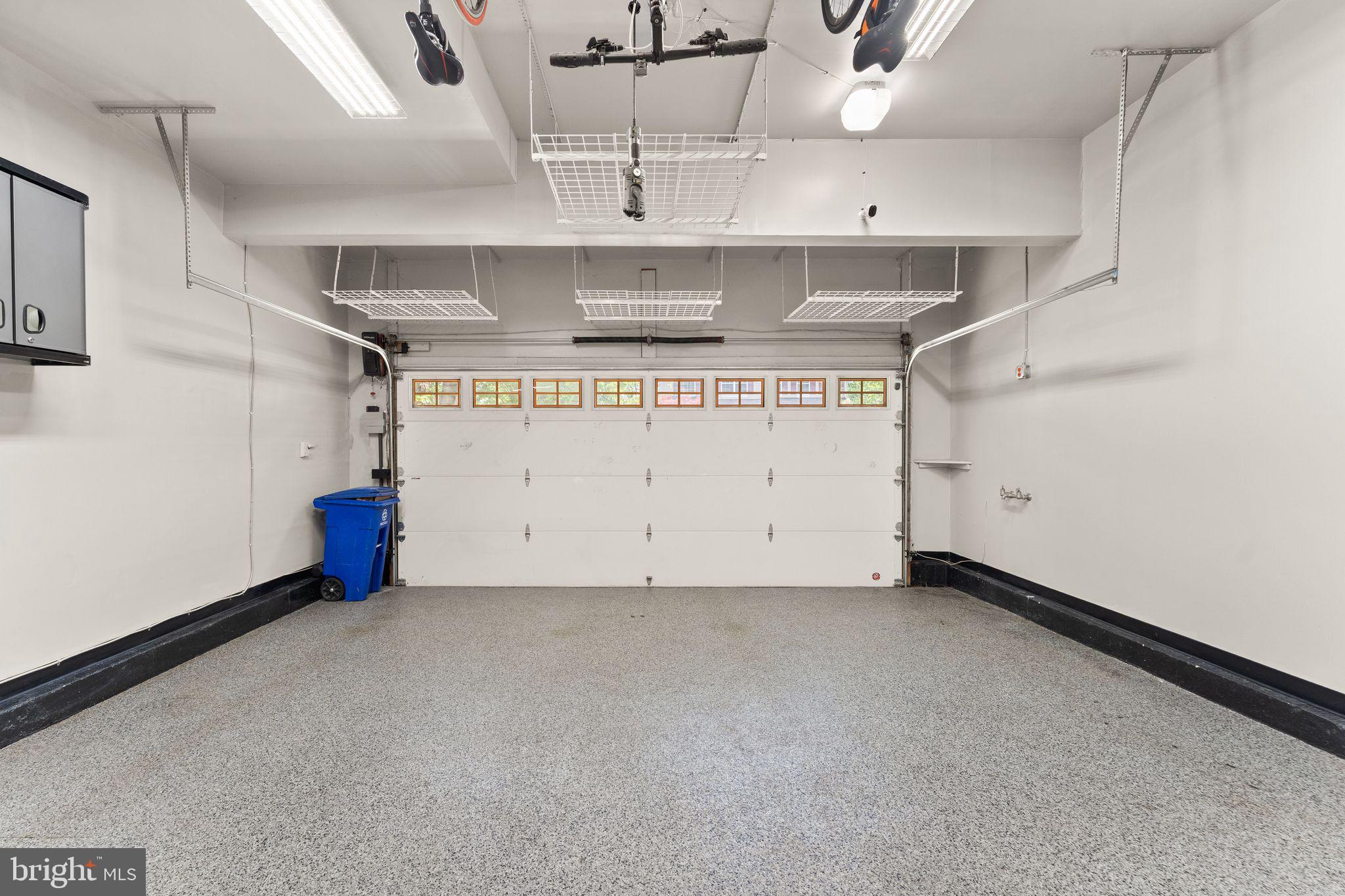 ASHBURN VILLAGE - Residential