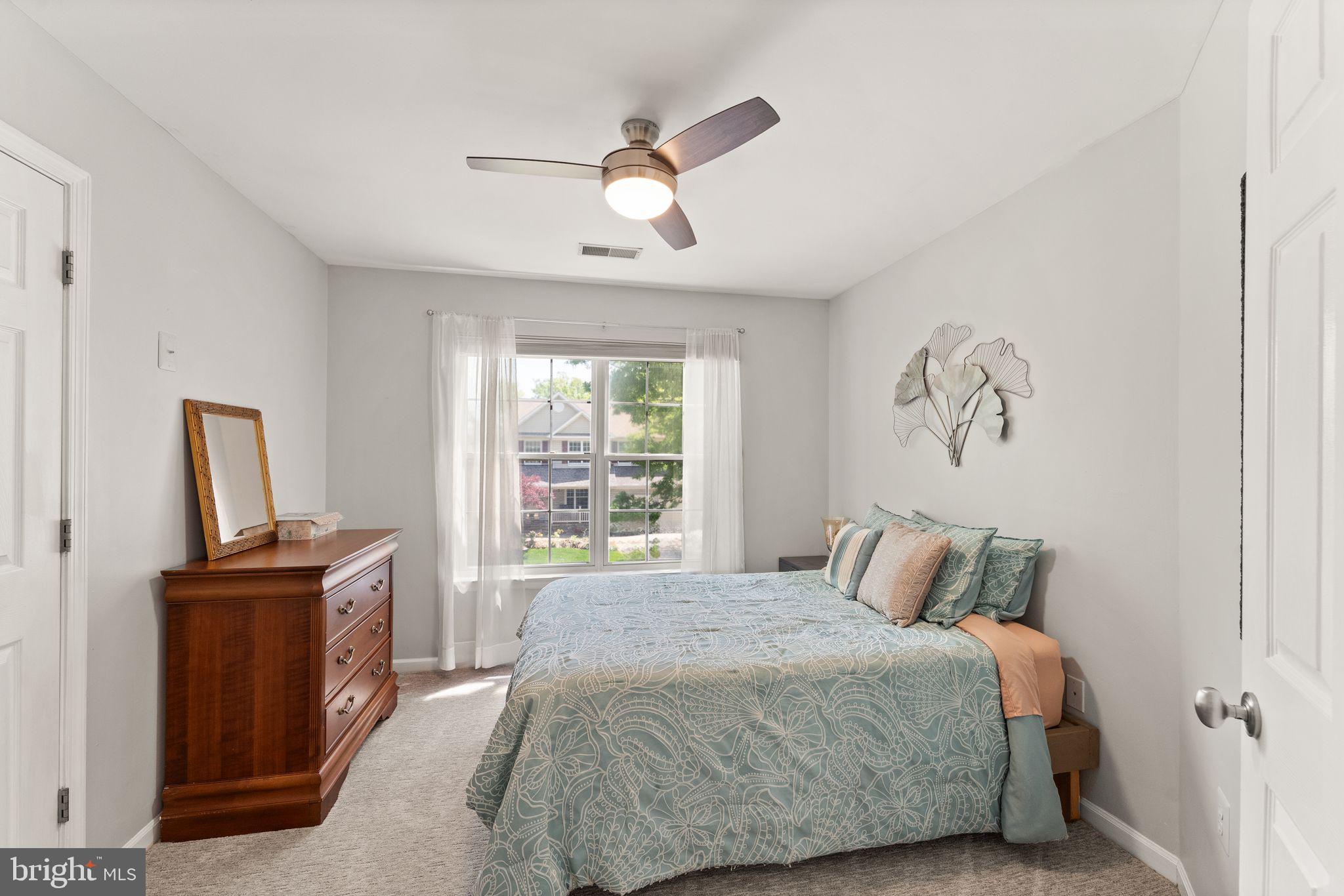 ASHBURN VILLAGE - Residential