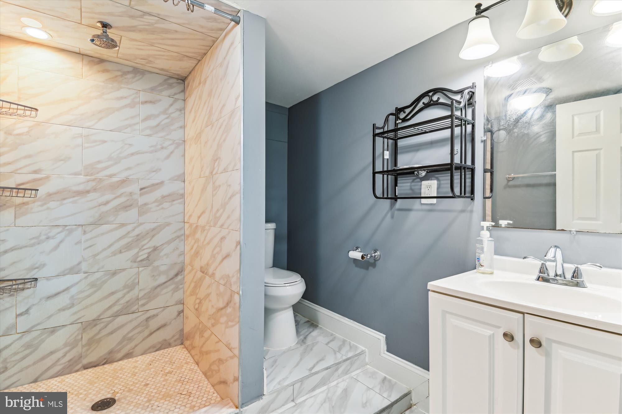 CATONSVILLE PINES - Residential Lease