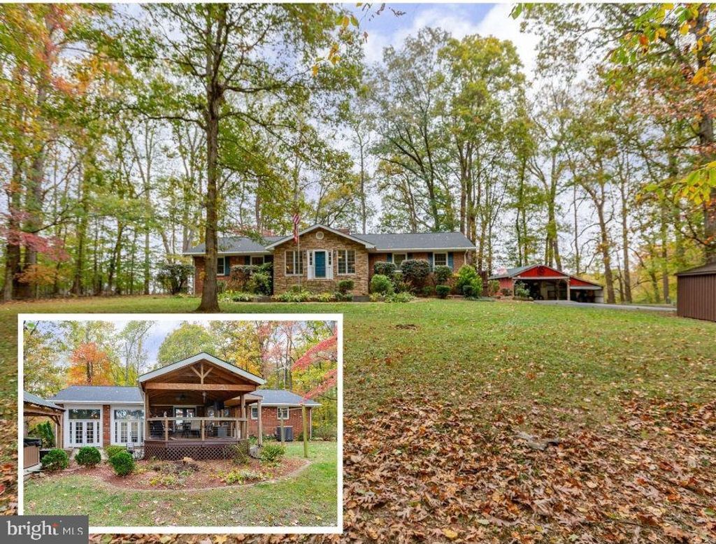 Photo of 59 Creek Lane, FREDERICKSBURG, VA 22406 (MLS # VAST2043946)