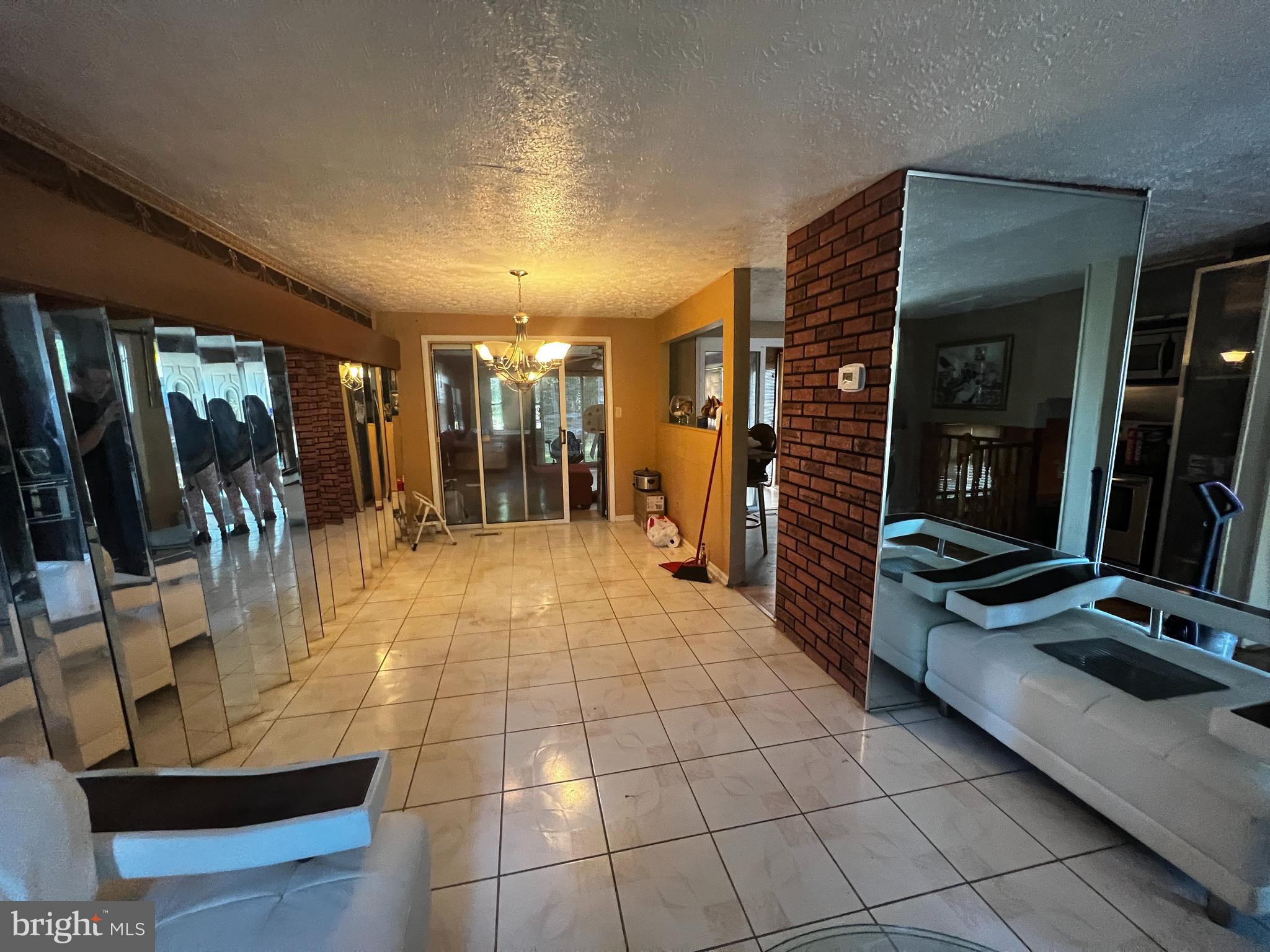 NOTTINGHAM WOODS - Residential