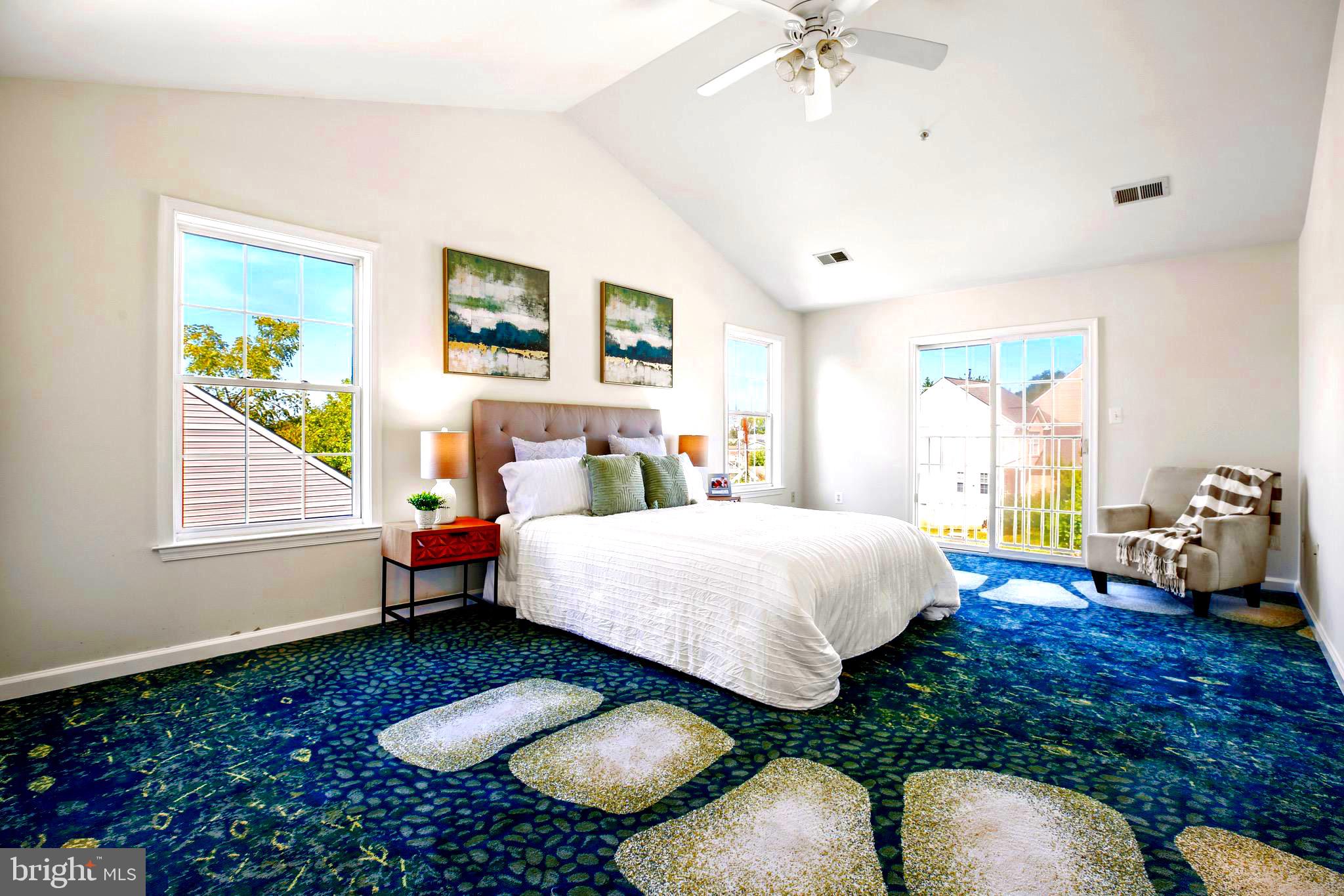 HAWTHORNE HILL - Residential