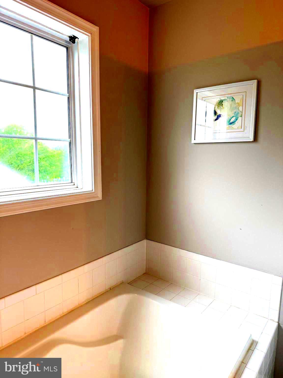 HAWTHORNE HILL - Residential