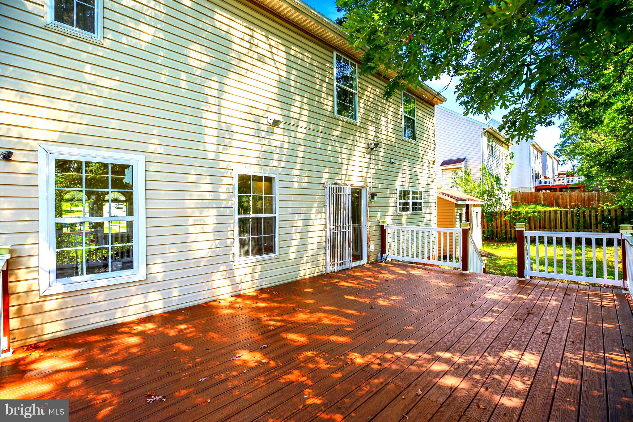 HAWTHORNE HILL - Residential