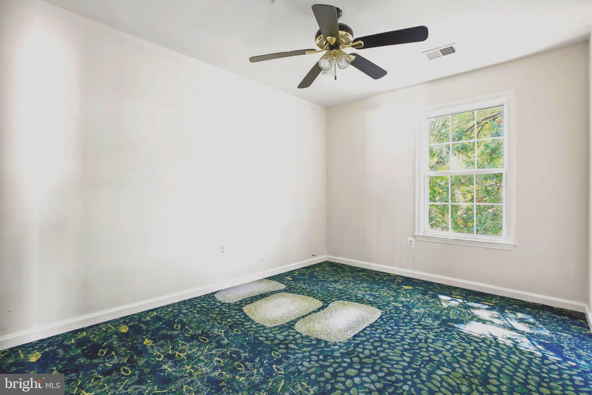 HAWTHORNE HILL - Residential