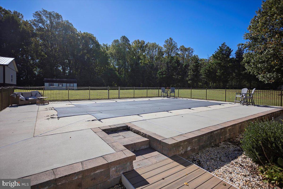 DOUBLE HILLS ESTATES - Residential