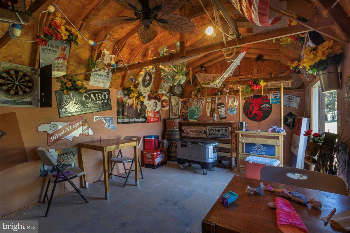 DOUBLE HILLS ESTATES - Residential