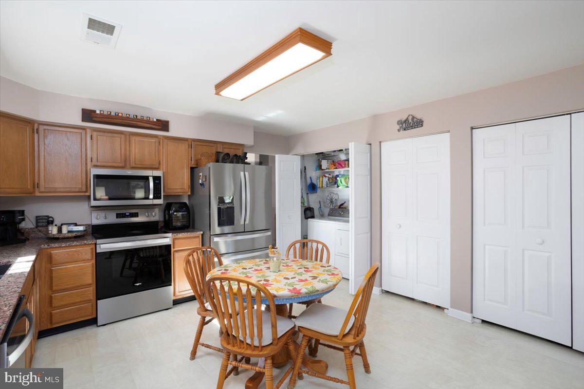 DOUBLE HILLS ESTATES - Residential