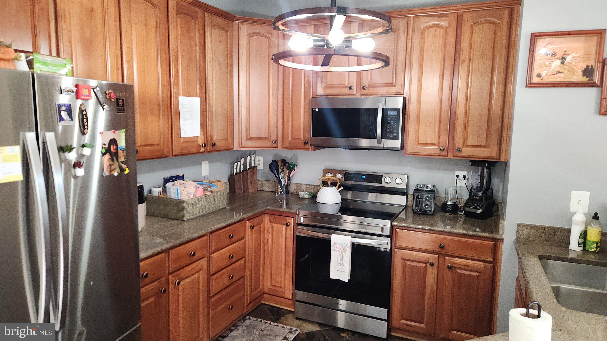 107 SWALLOW POINTE COURT