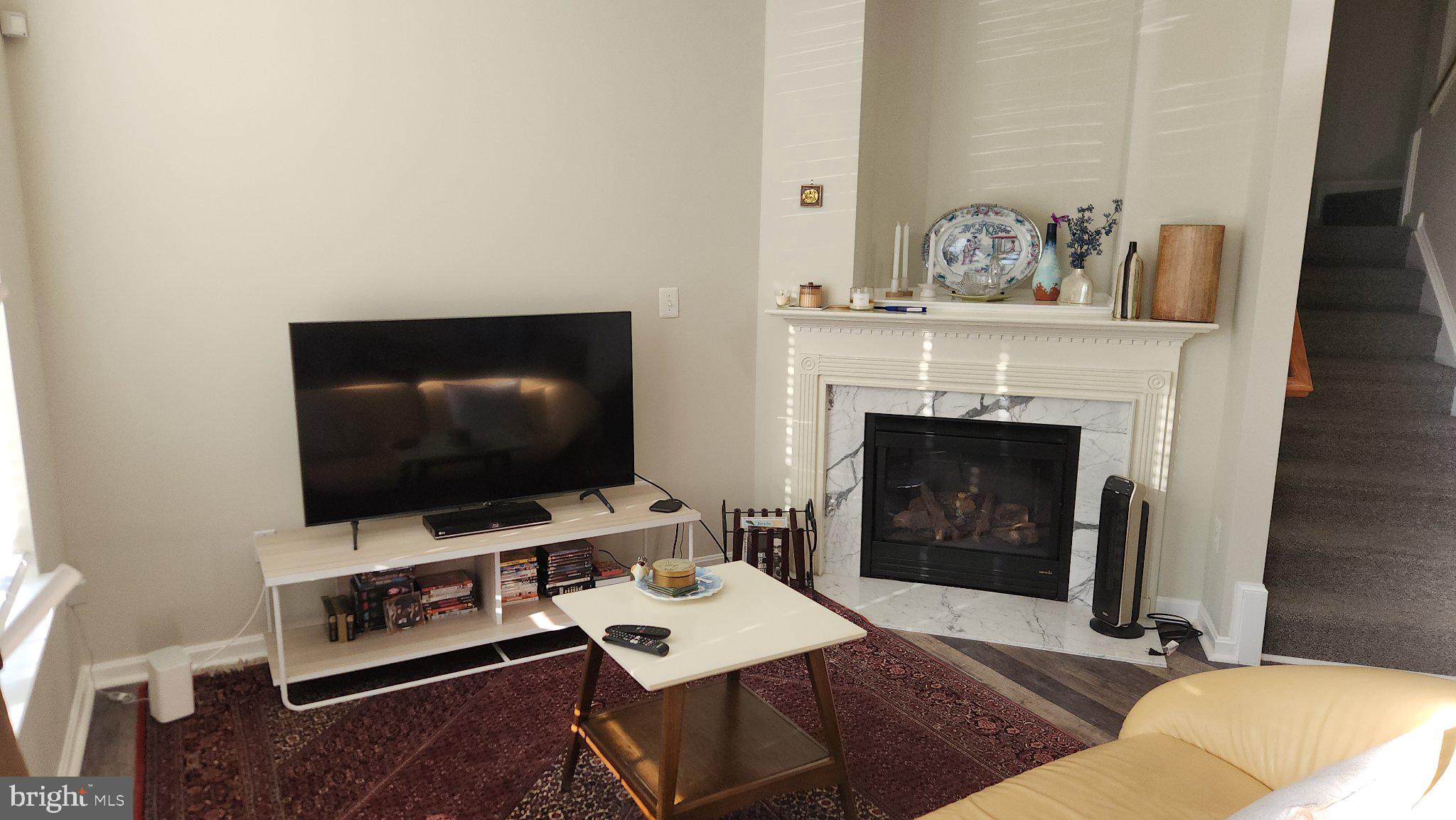 107 SWALLOW POINTE COURT