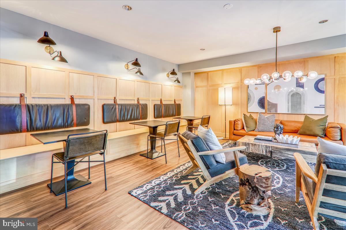 FOGGY BOTTOM - Residential Lease