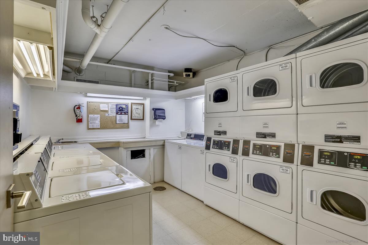 FOGGY BOTTOM - Residential Lease