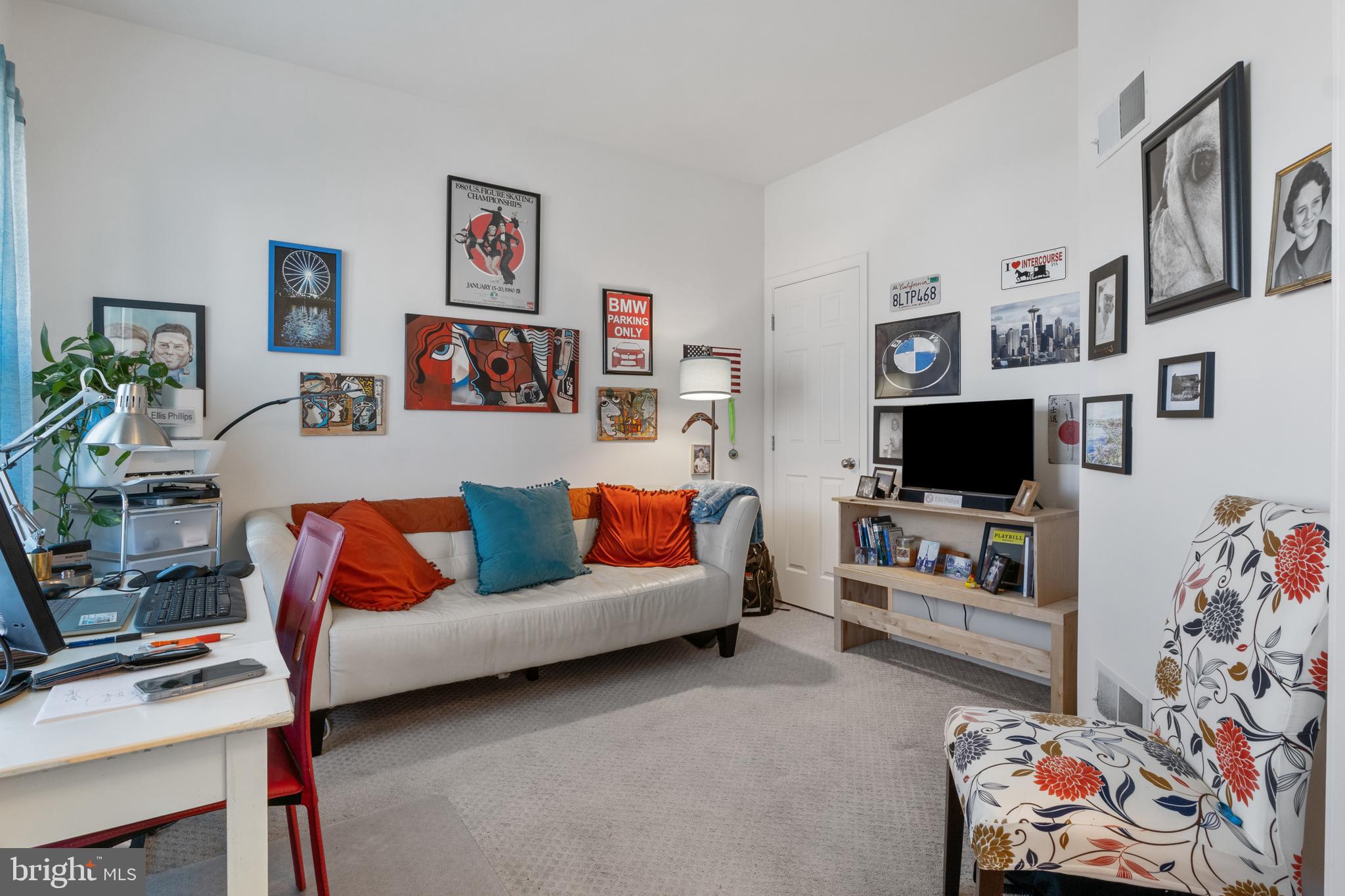 HUNTER CREEK - Residential