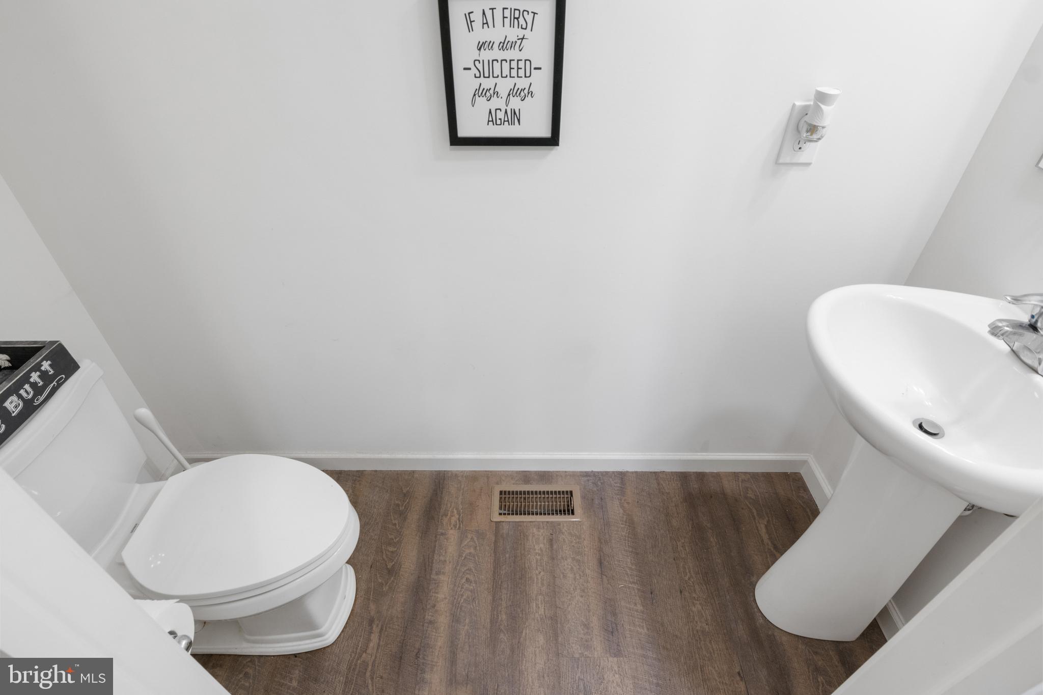 HUNTER CREEK - Residential