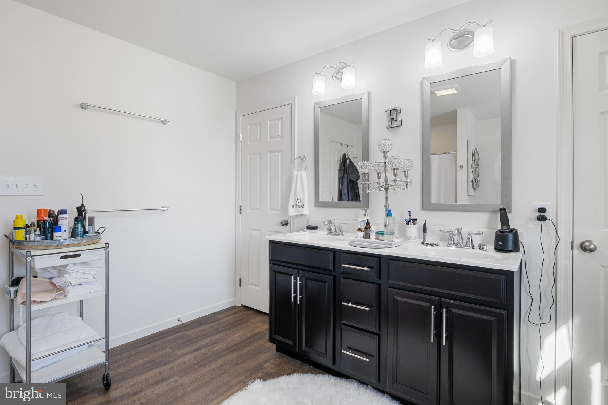 HUNTER CREEK - Residential