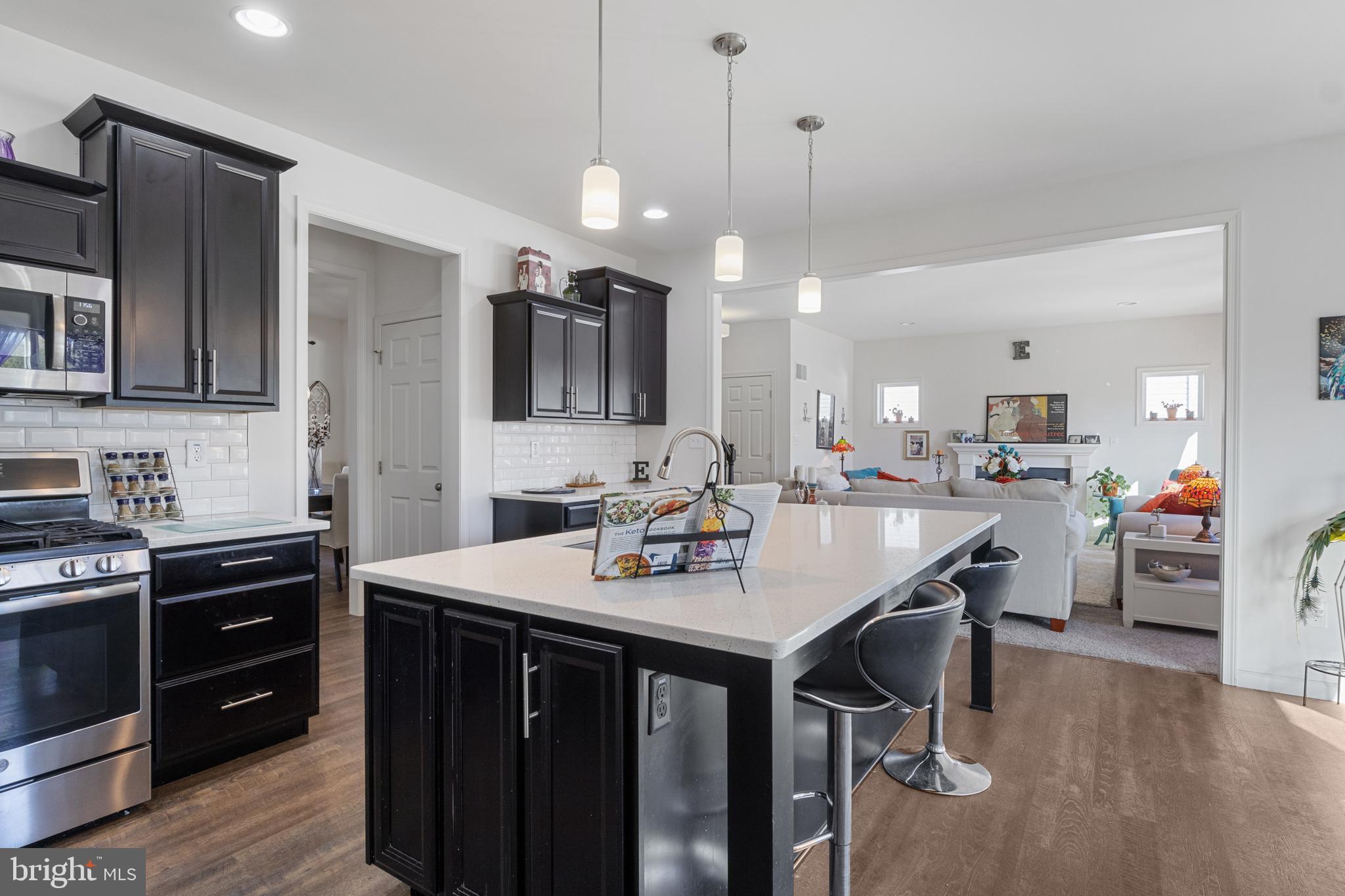 HUNTER CREEK - Residential