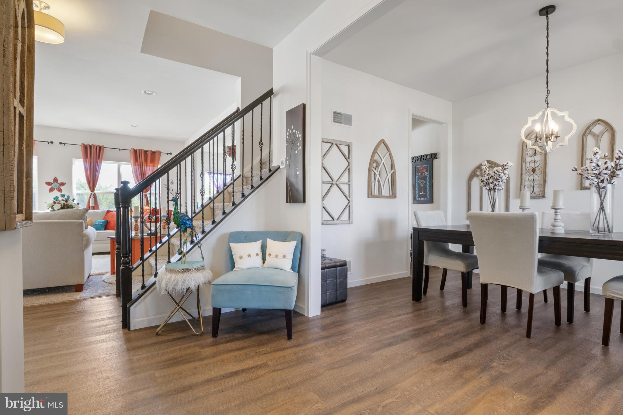 HUNTER CREEK - Residential