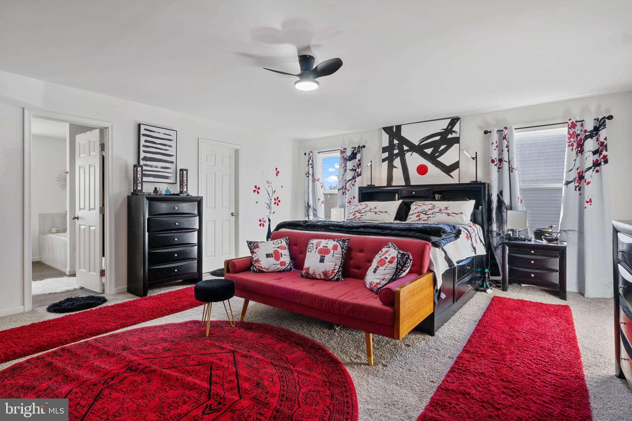 HUNTER CREEK - Residential