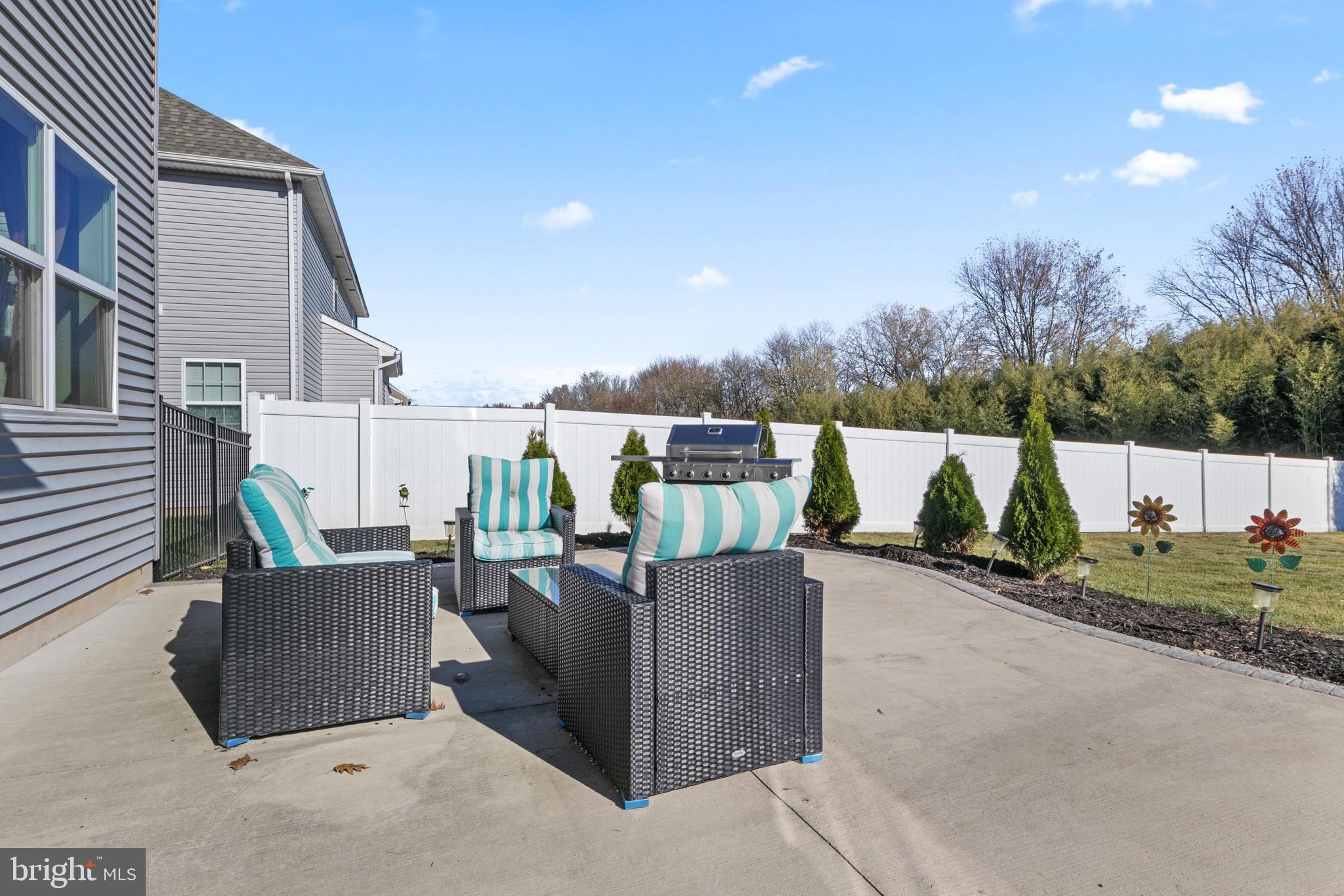 HUNTER CREEK - Residential