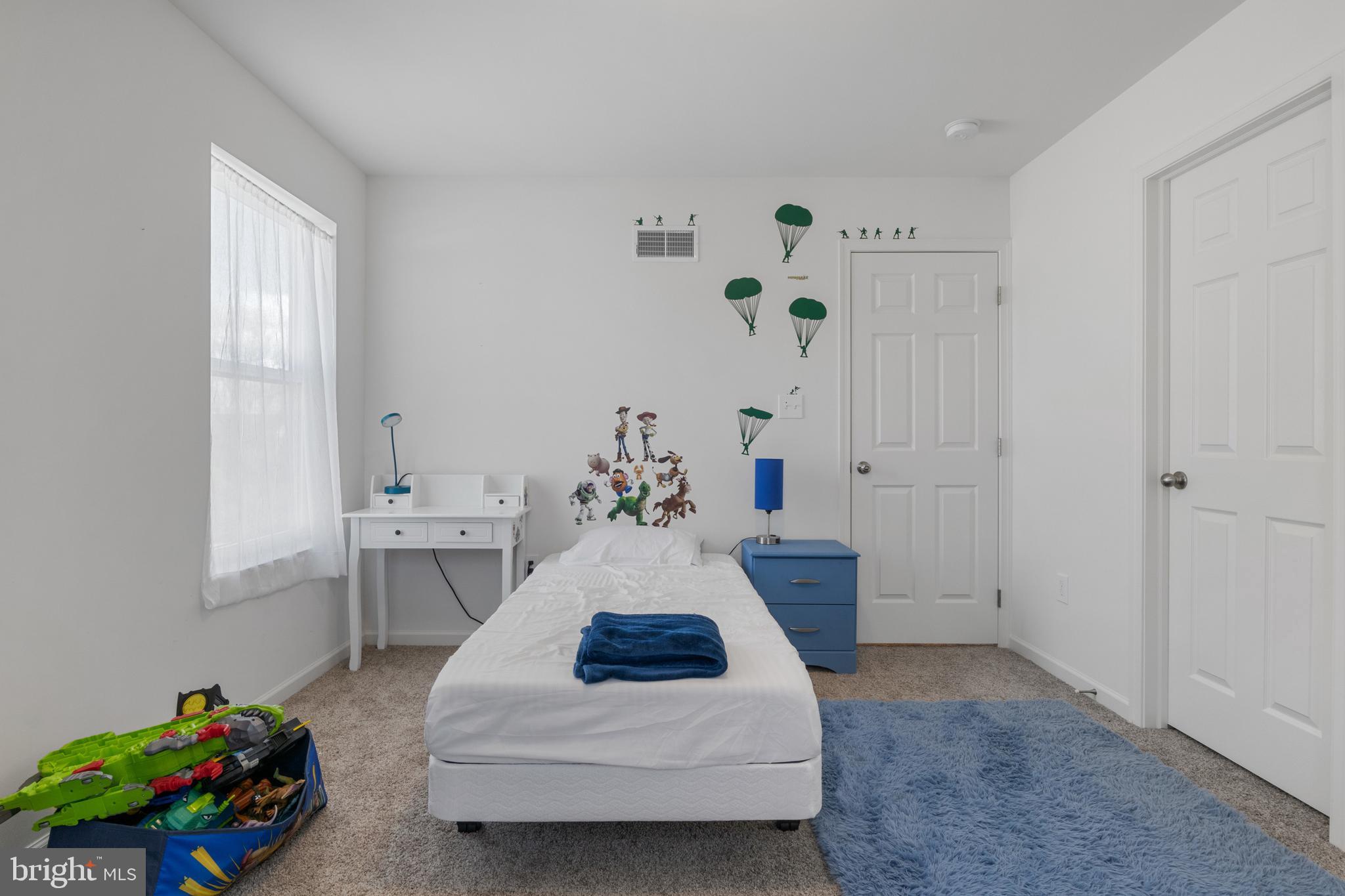 HUNTER CREEK - Residential