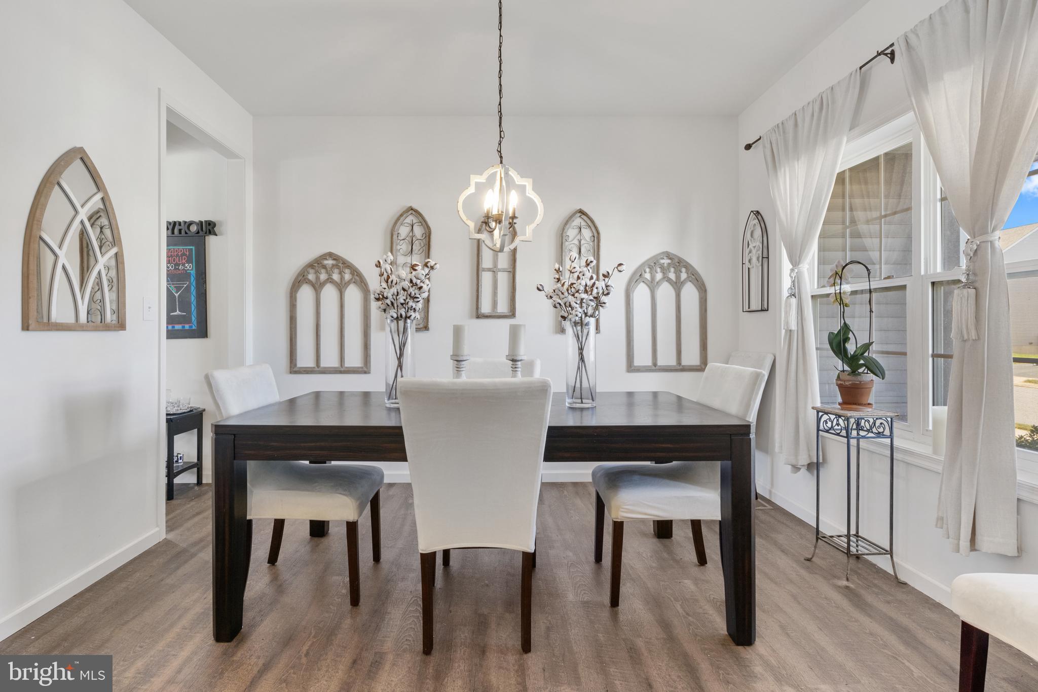 HUNTER CREEK - Residential