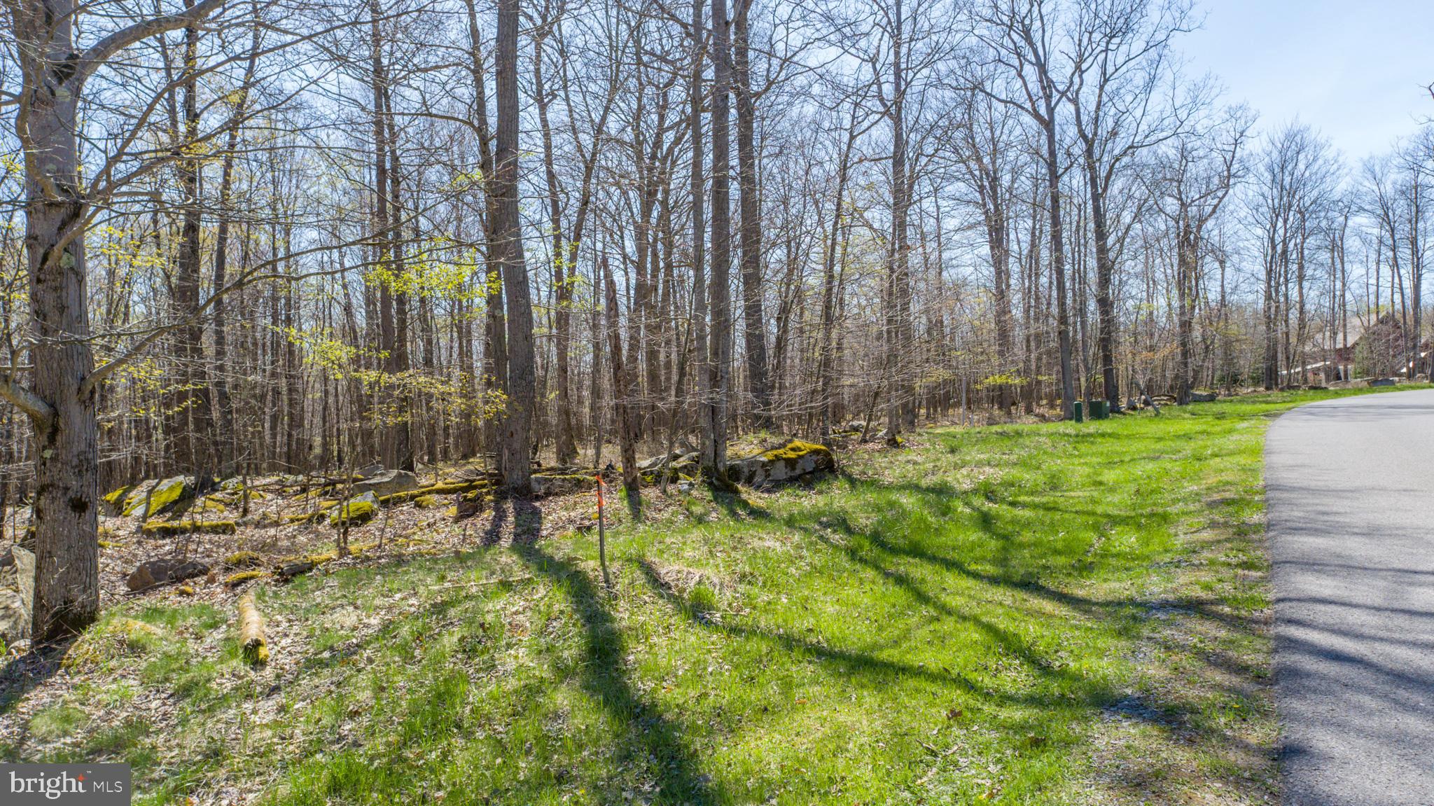 DEEP CREEK HIGHLANDS - Land