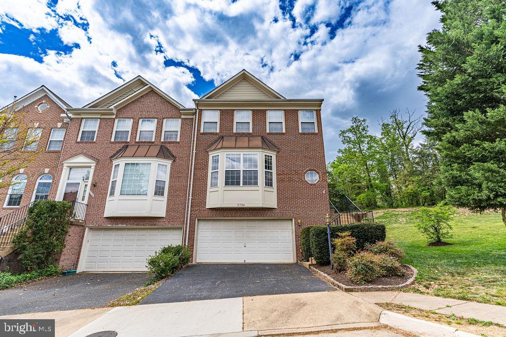 GOVERNORS GROVE - Residential Lease