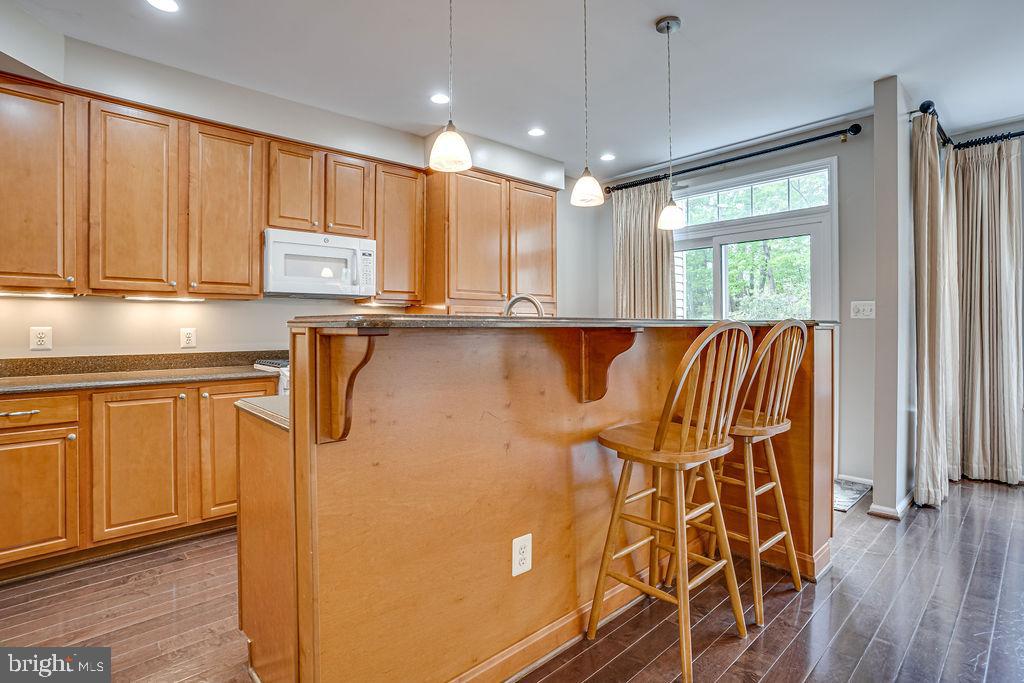 GOVERNORS GROVE - Residential Lease