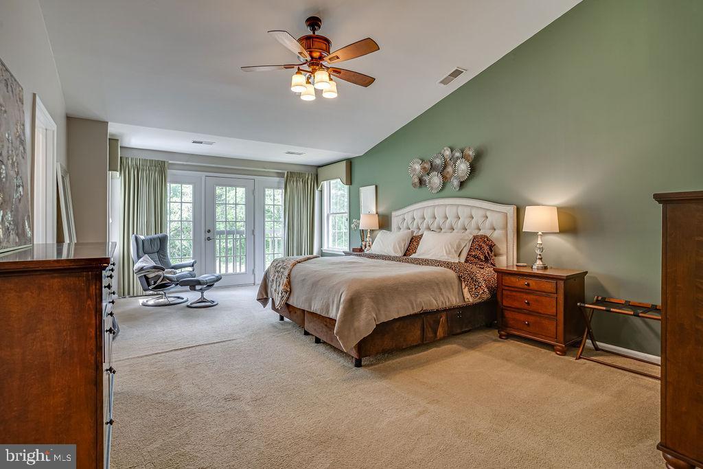 GOVERNORS GROVE - Residential Lease