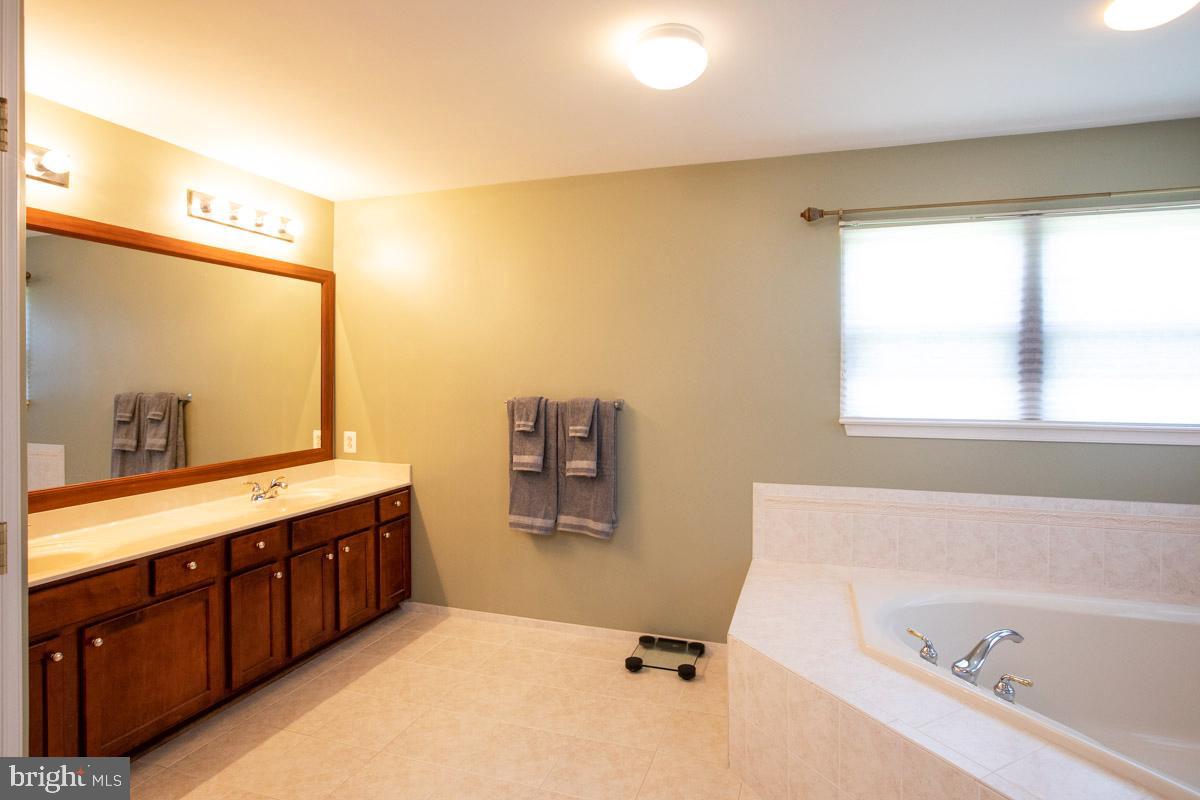 STONE RIDGE - Residential