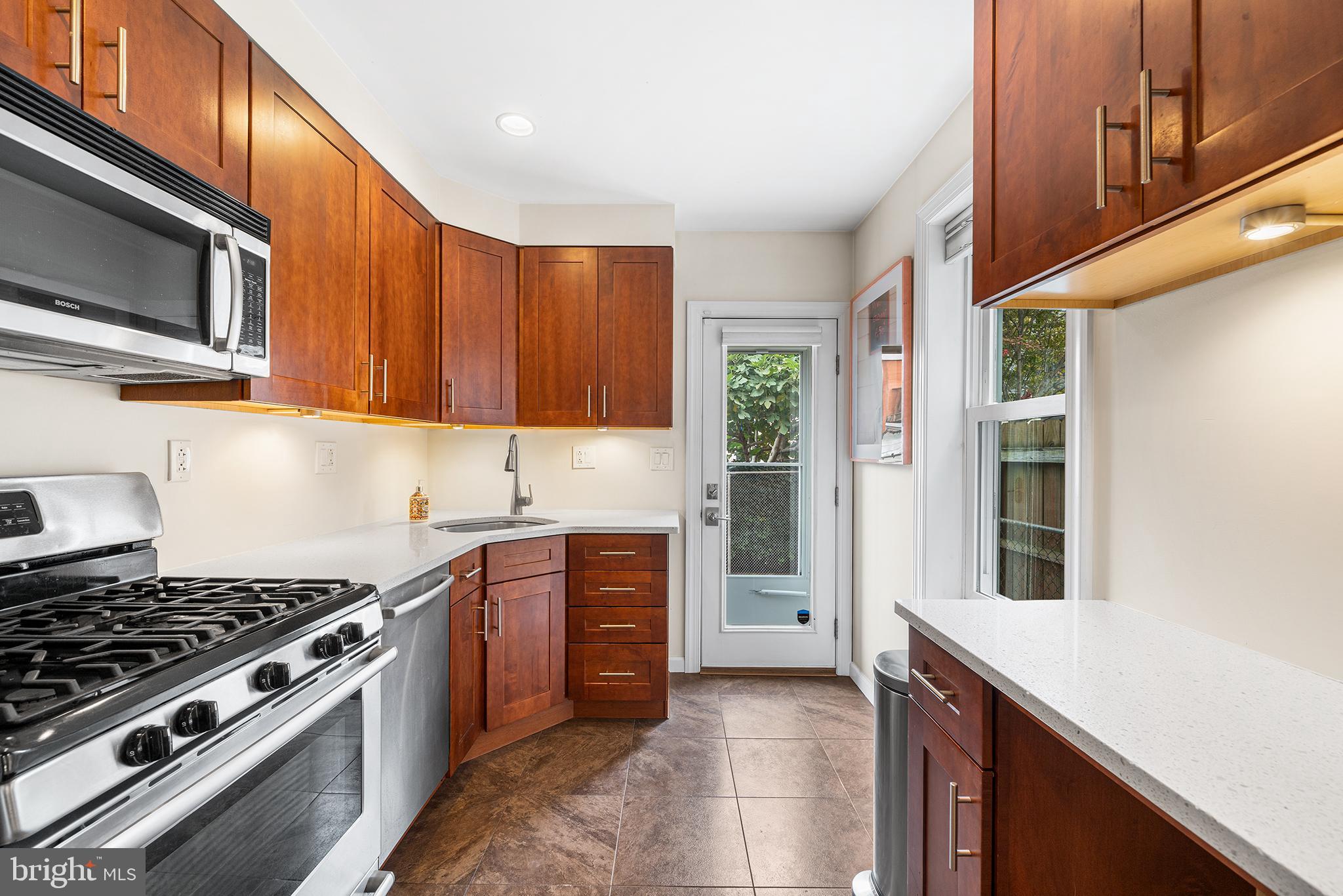 FISHTOWN - Residential Lease