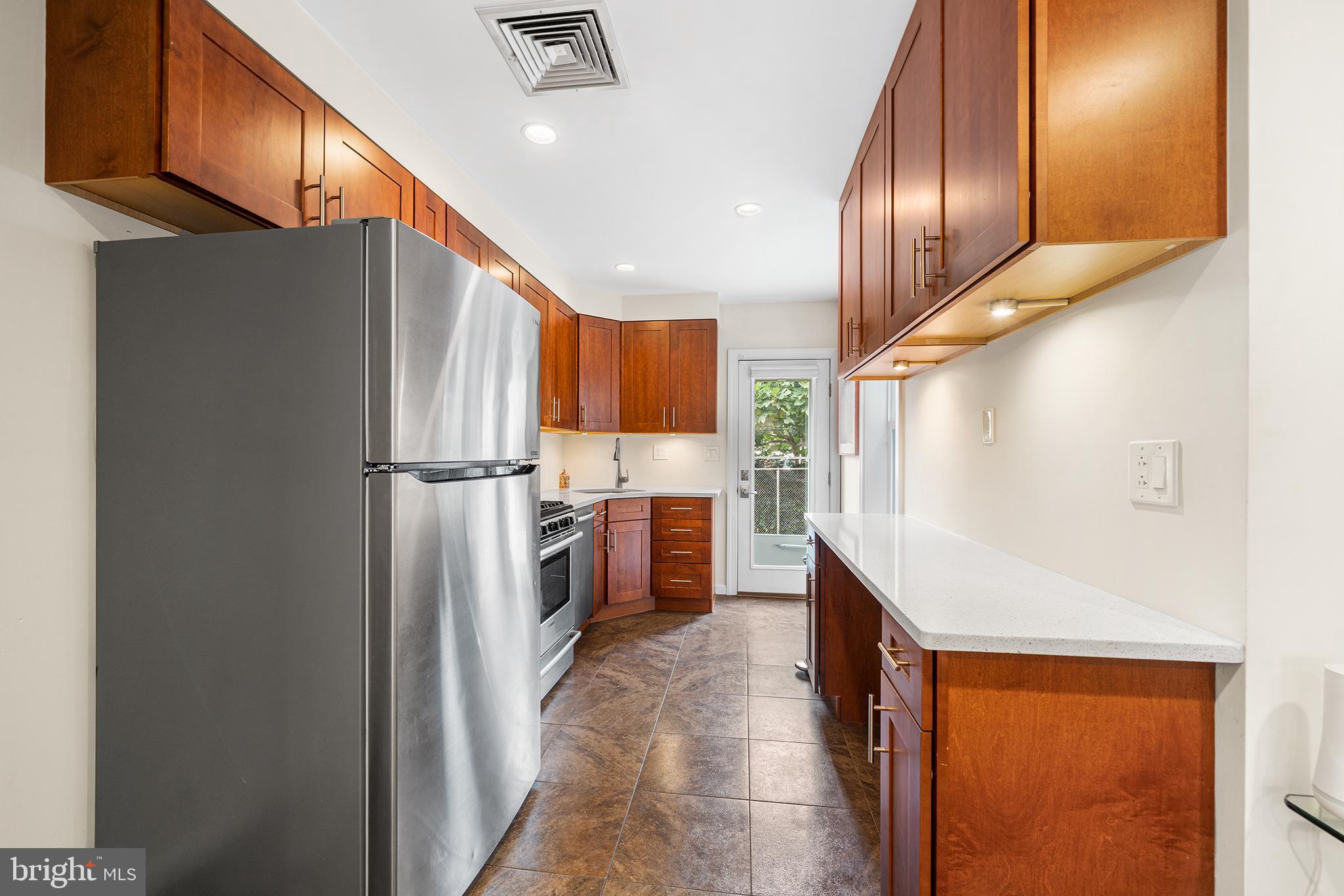 FISHTOWN - Residential Lease