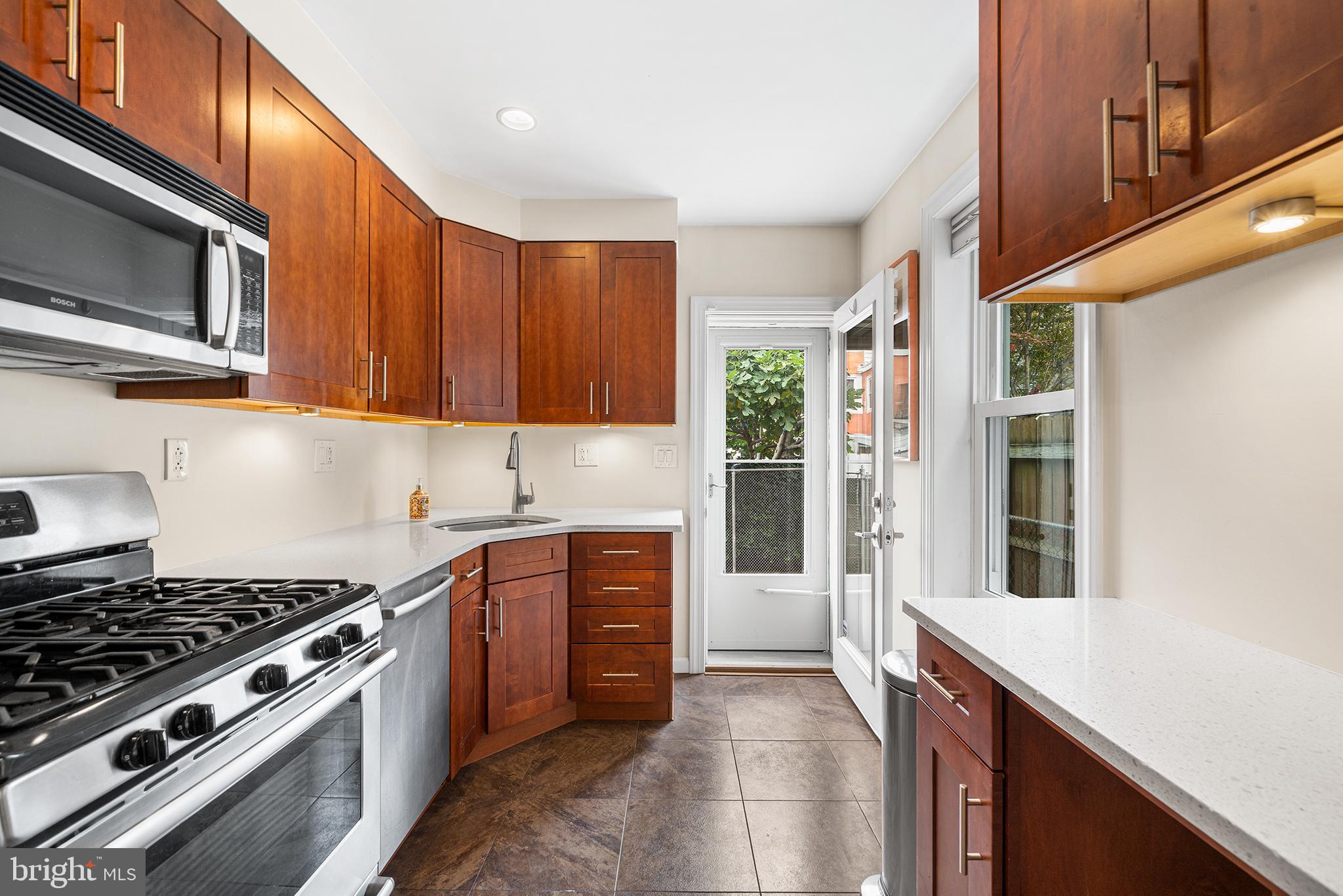 FISHTOWN - Residential Lease