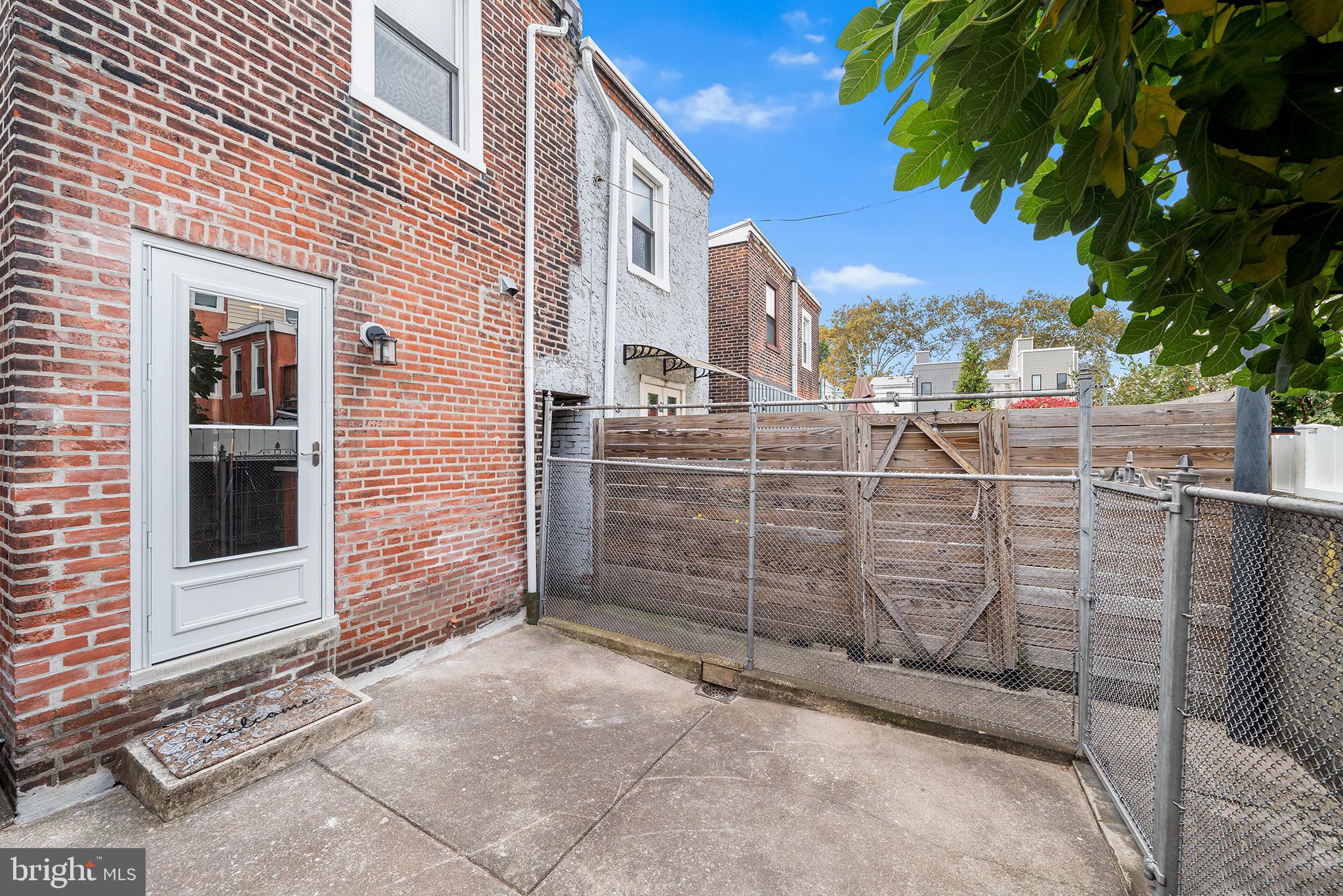 FISHTOWN - Residential Lease