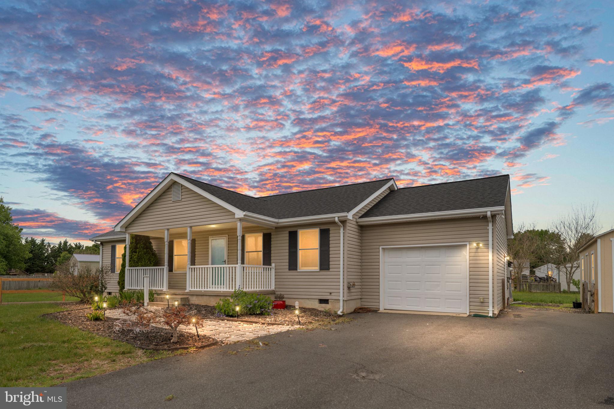 CRESTWOOD KNOLLS PH 1 - Residential