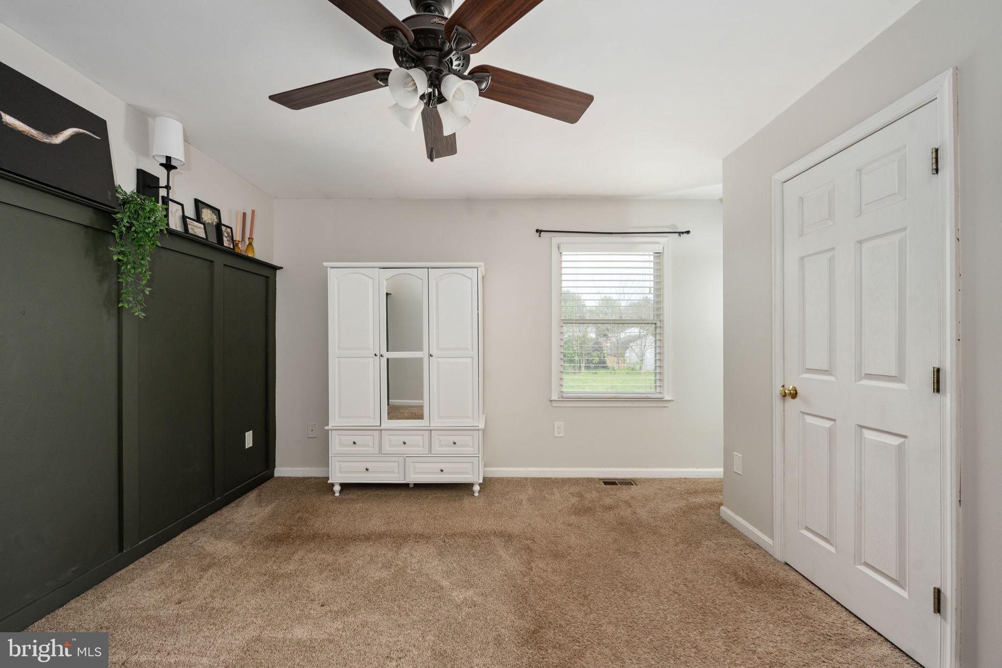CRESTWOOD KNOLLS PH 1 - Residential
