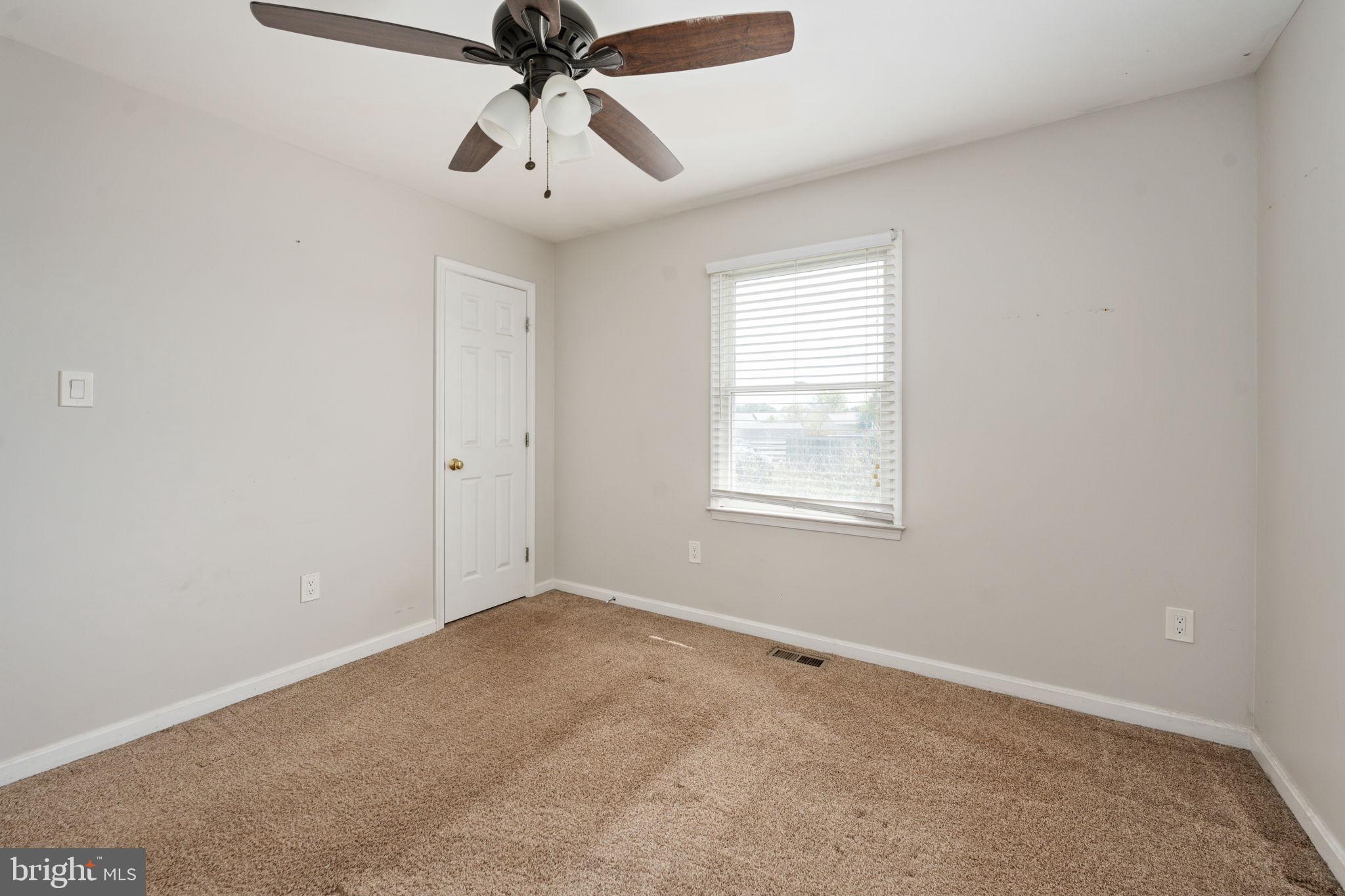 CRESTWOOD KNOLLS PH 1 - Residential
