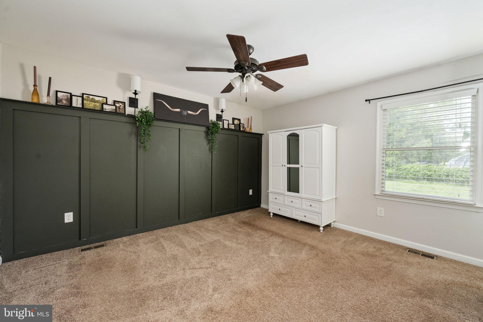 CRESTWOOD KNOLLS PH 1 - Residential