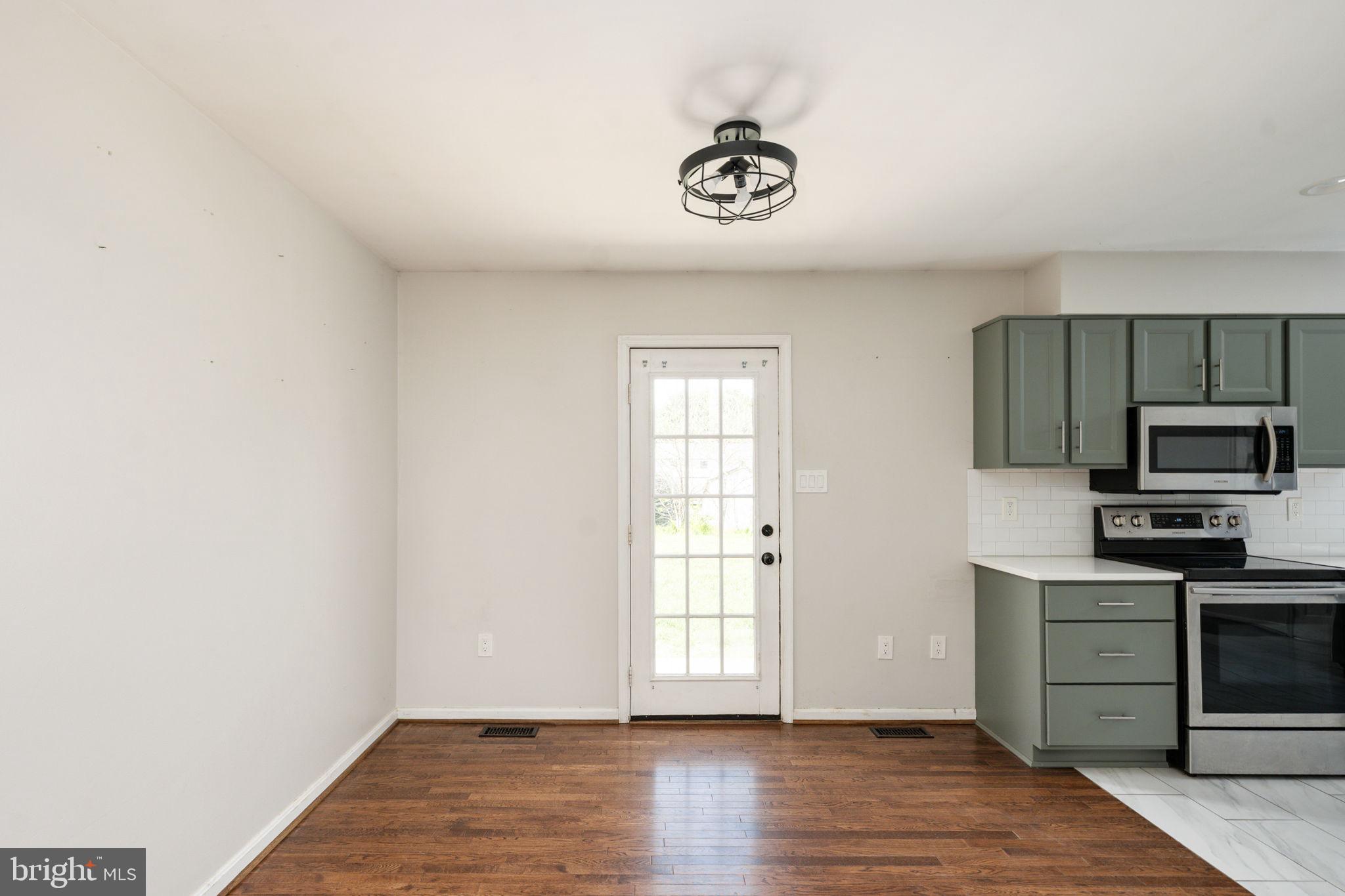CRESTWOOD KNOLLS PH 1 - Residential