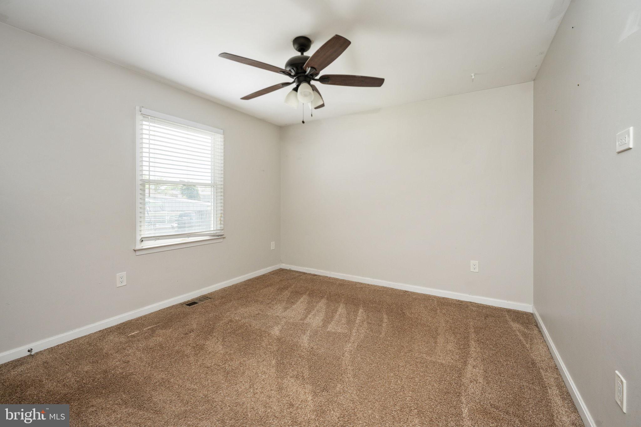 CRESTWOOD KNOLLS PH 1 - Residential