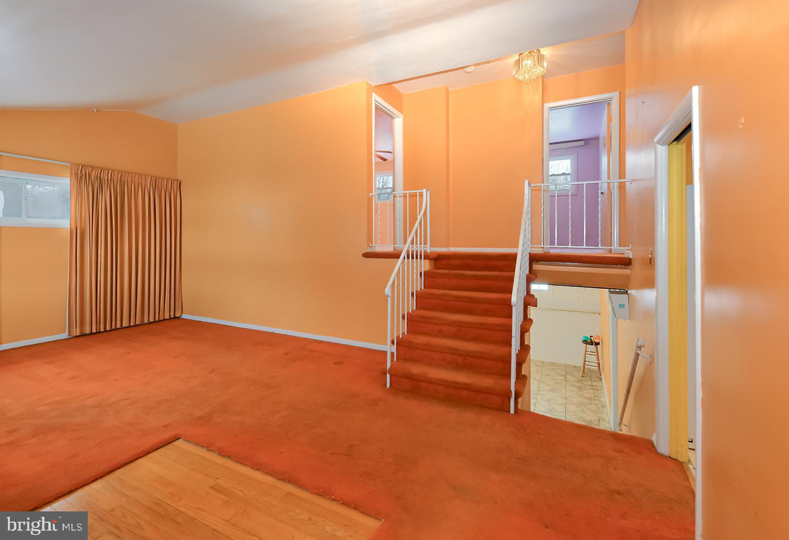 WINDSOR FARMS - Residential