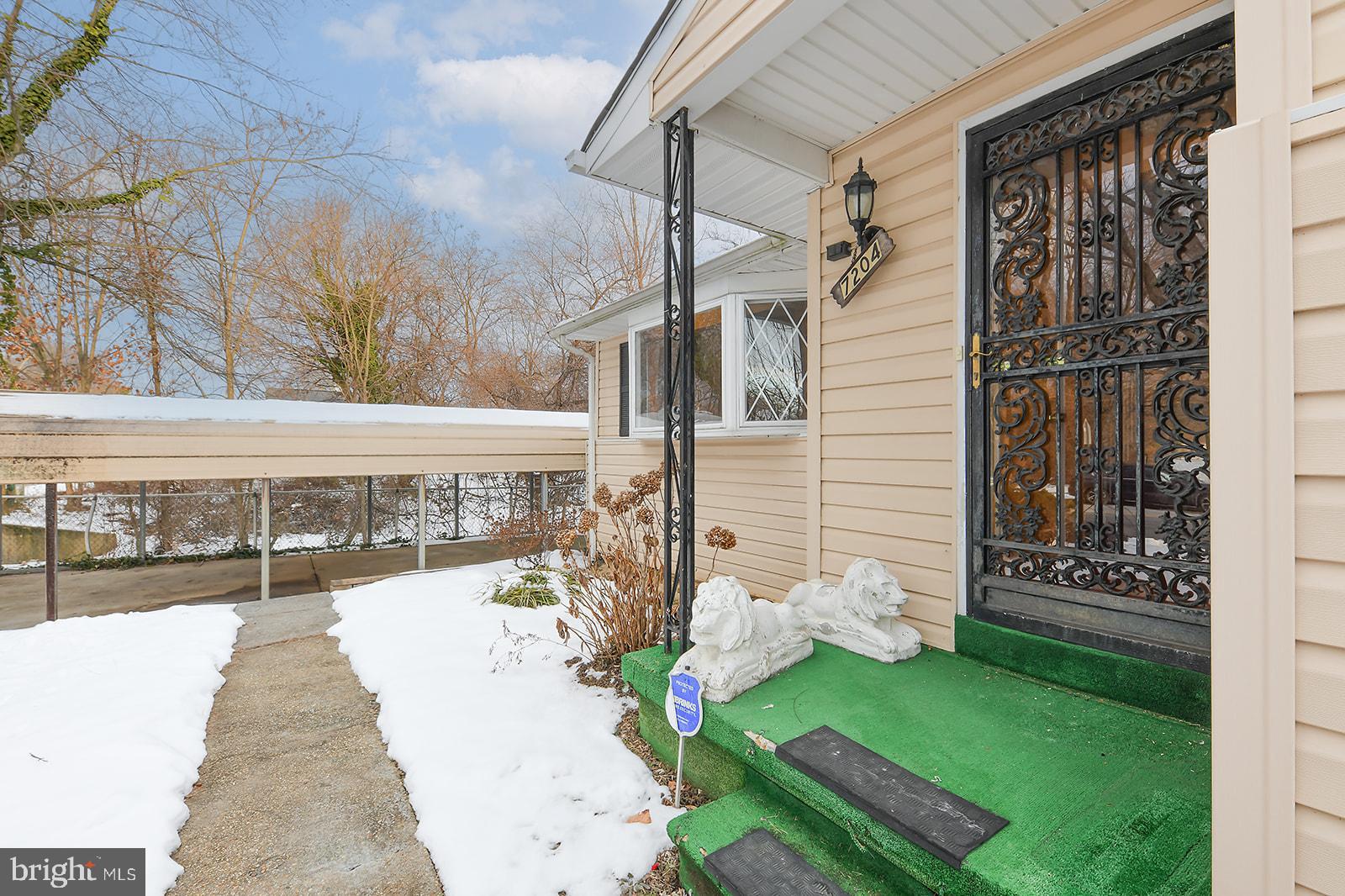 WINDSOR FARMS - Residential