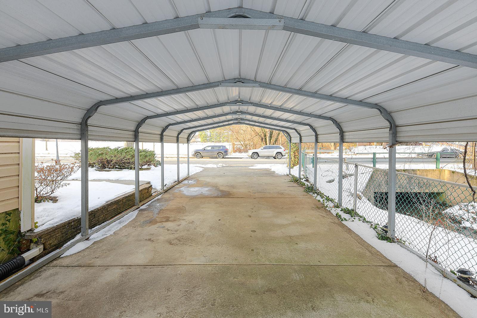 WINDSOR FARMS - Residential