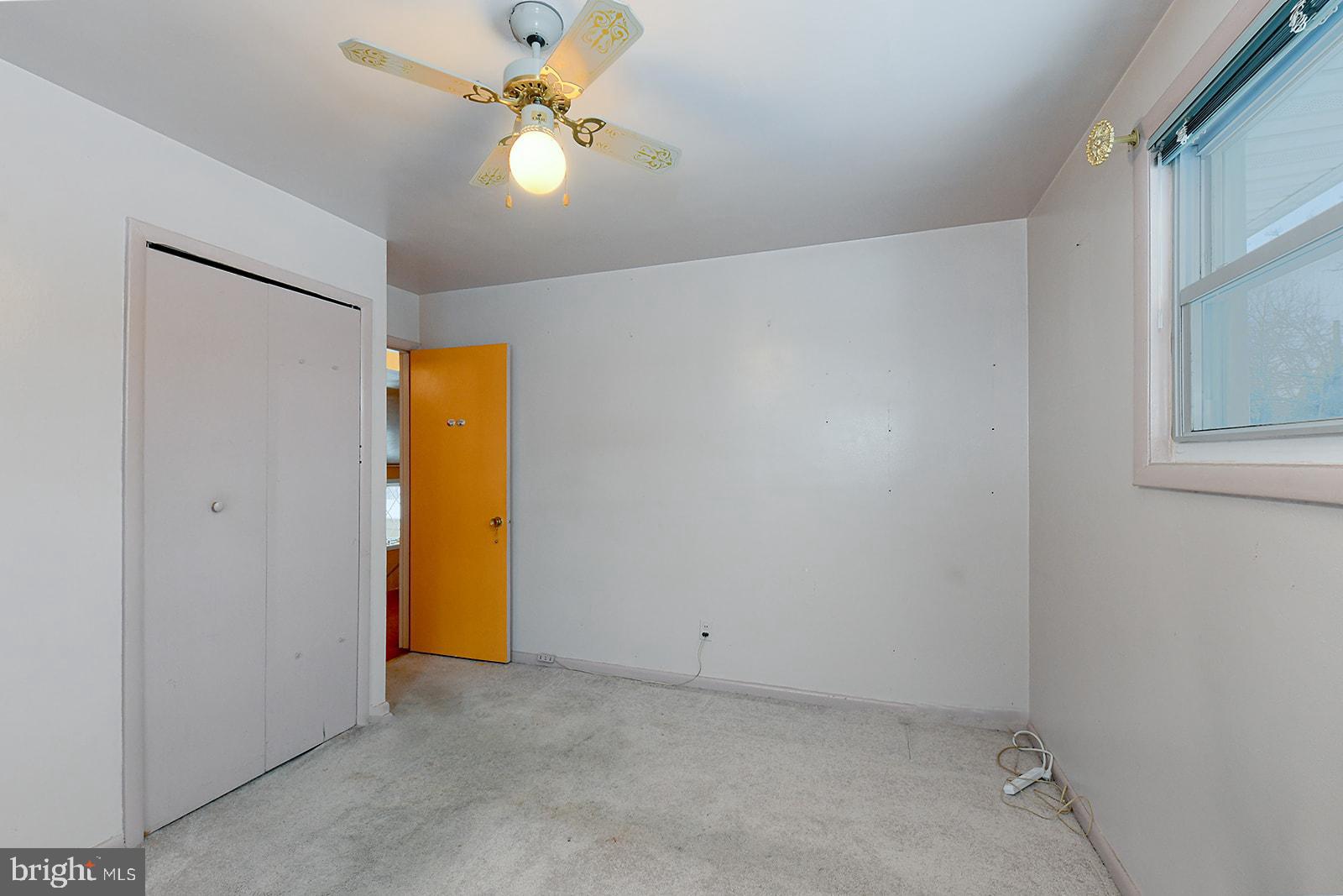 WINDSOR FARMS - Residential