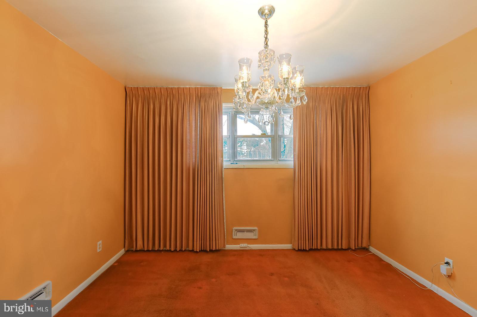 WINDSOR FARMS - Residential