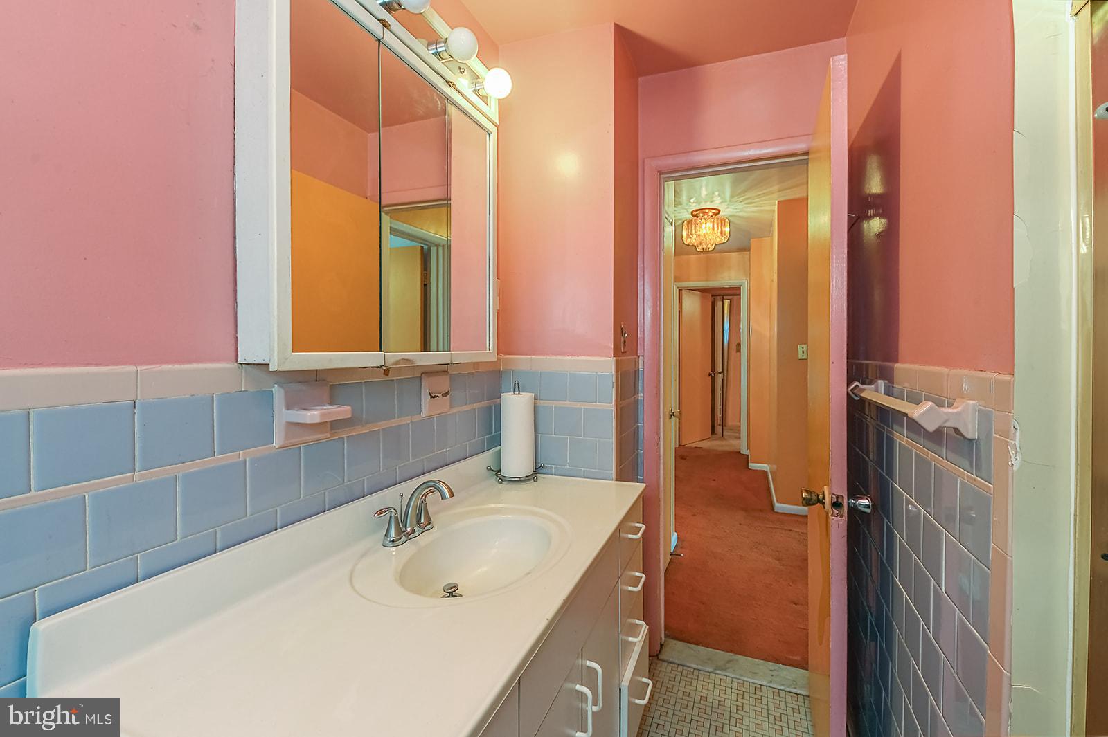 WINDSOR FARMS - Residential