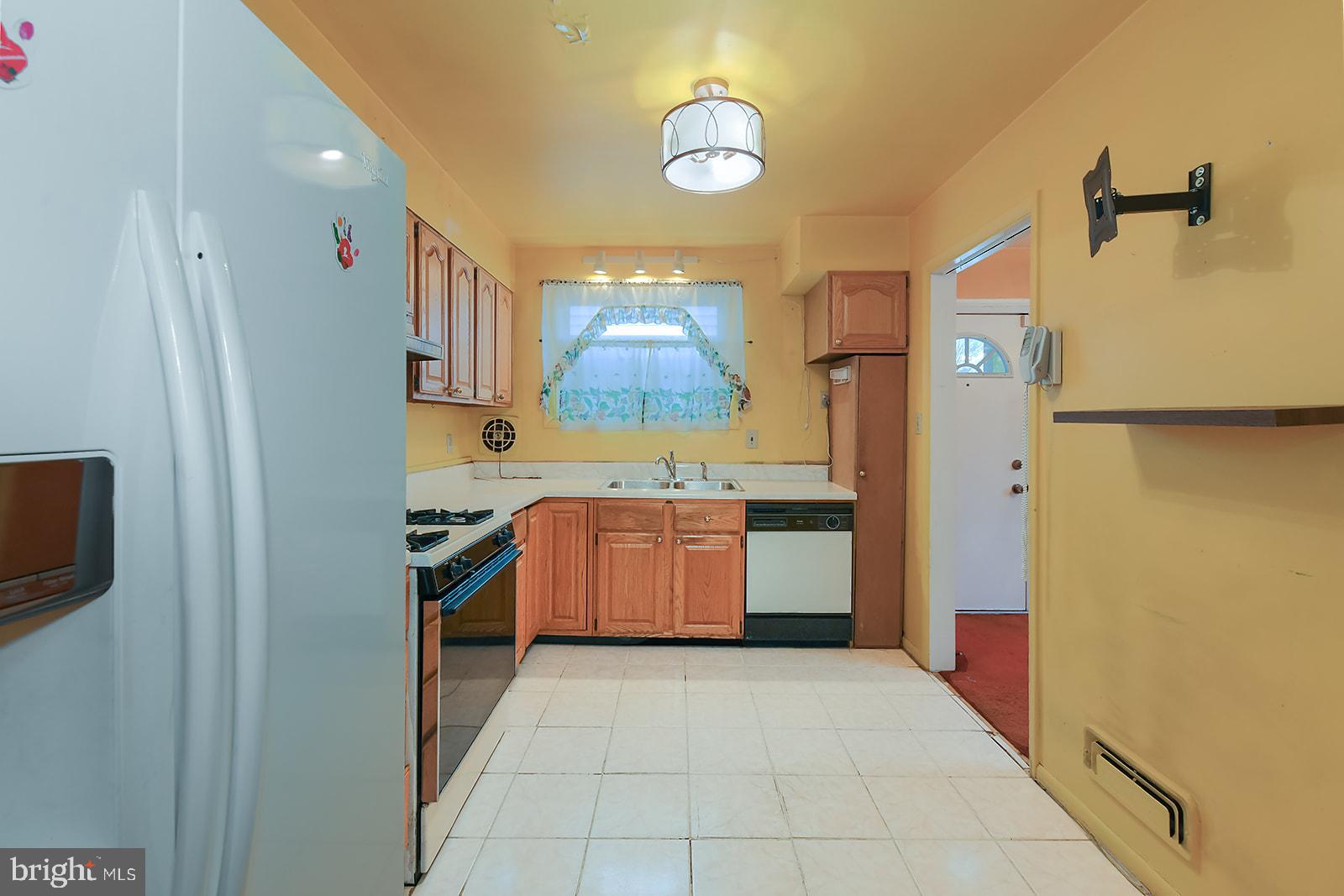 WINDSOR FARMS - Residential