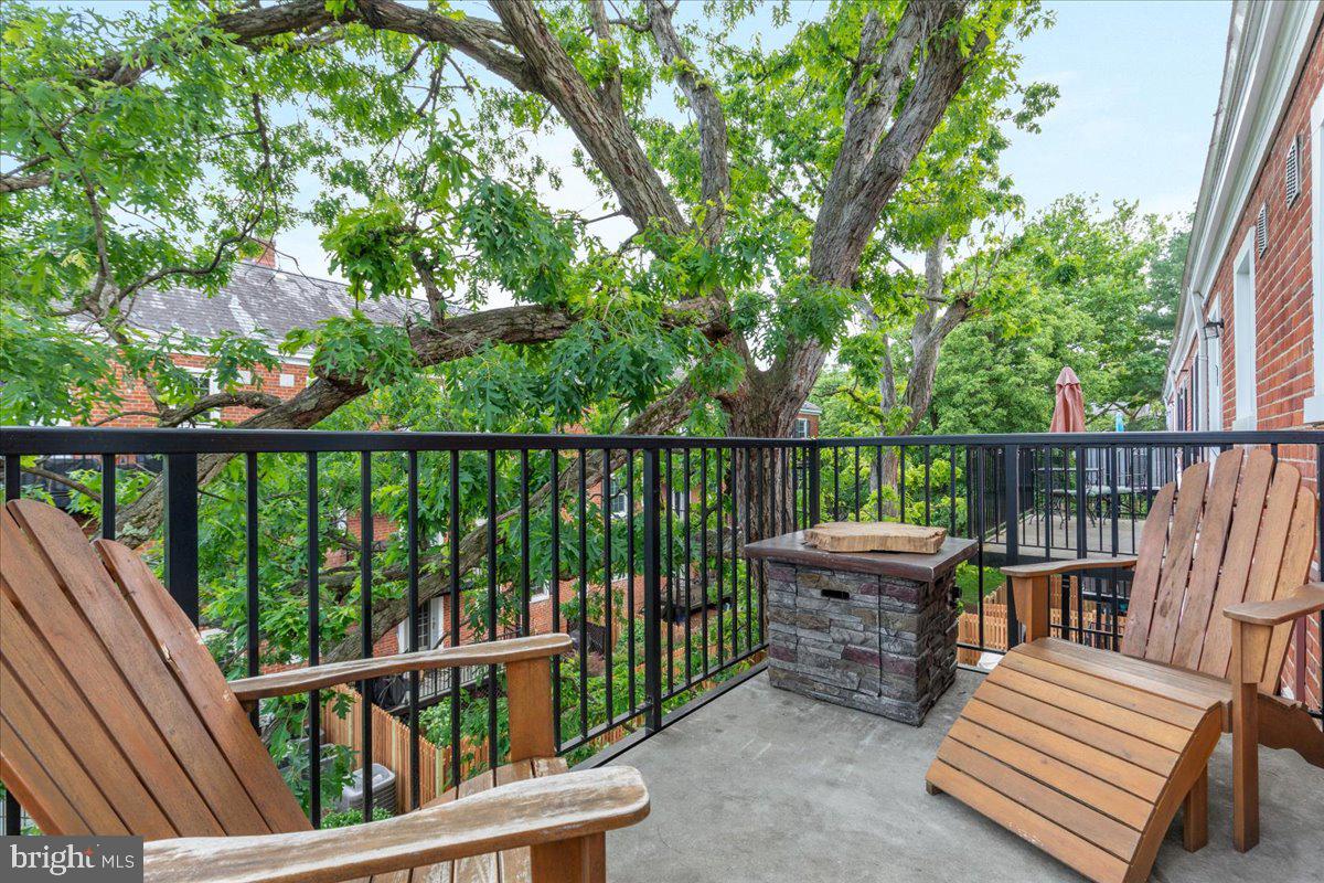 FAIRLINGTON VILLAGES - Residential